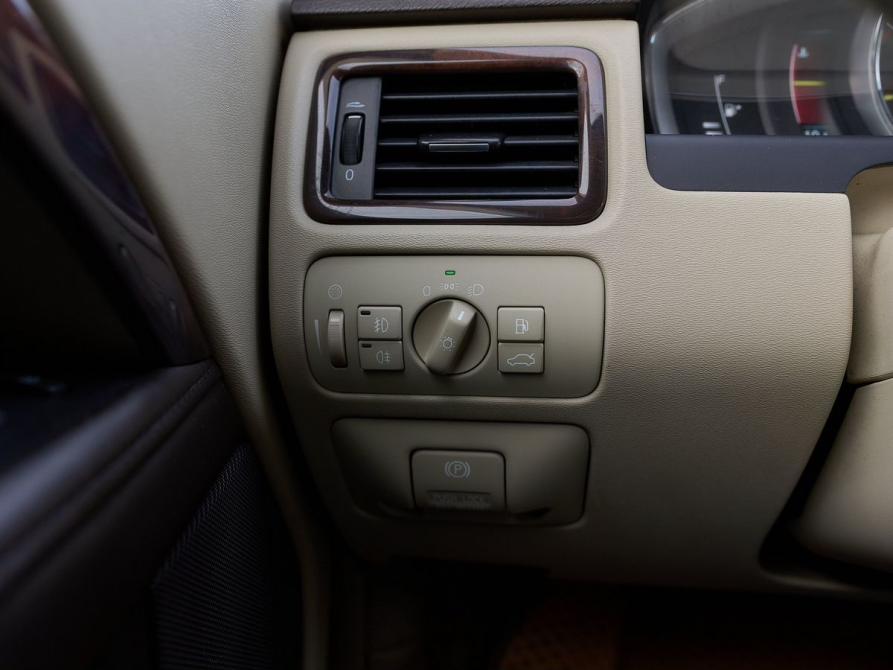 Volvo XC70 II Казань  - изображение 15
