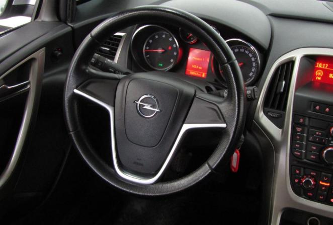 Opel Astra H Рестайлинг с пробегом 2011 года, цена 669 000 рублей, 158243 км, хэтчбек, Автокод Объявления