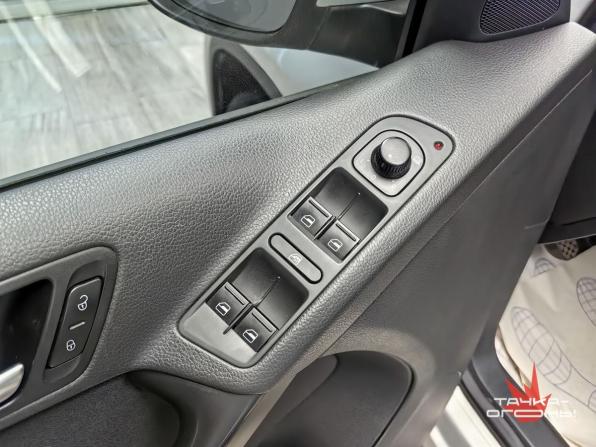 Volkswagen Tiguan I Рестайлинг с пробегом 2011 года, цена 1 058 000 рублей, 121000 км, внедорожник, Автокод Объявления
