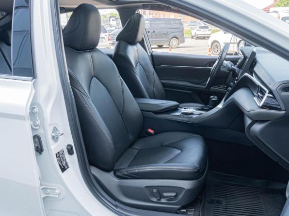 Toyota Camry VIII (XV70) Рестайлинг с пробегом 2021 года, цена 2 995 000 рублей, 38123 км, седан, Автокод Объявления