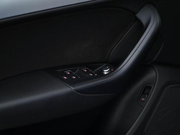 Audi Q3 I (8U) Рестайлинг с пробегом 2015 года, цена 2 145 055 рублей, 123367 км, внедорожник, Автокод Объявления