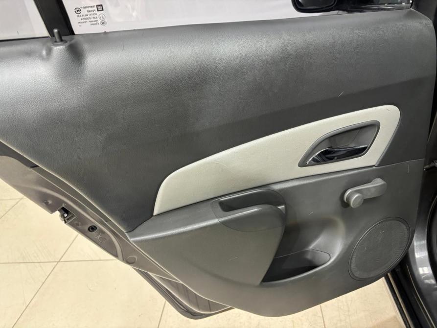 Chevrolet Cruze I Альметьевск  - изображение 17