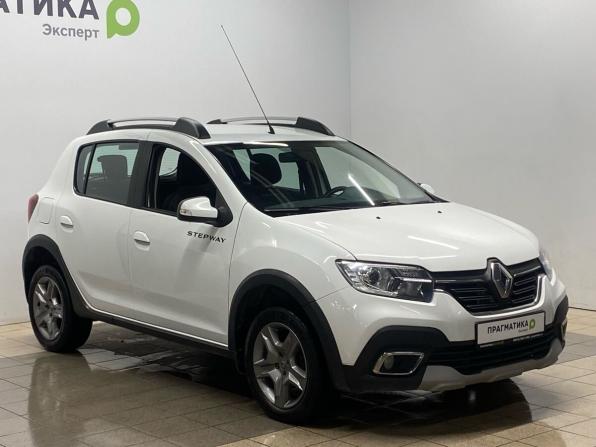 Renault Sandero II Рестайлинг с пробегом 2021 года, цена 1 129 000 рублей, 122000 км, хэтчбек, Автокод Объявления
