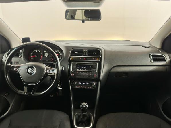 Volkswagen Polo V Рестайлинг с пробегом 2017 года, цена 1 050 000 рублей, 136171 км, седан, Автокод Объявления