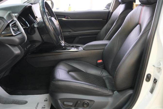 Toyota Camry VIII (XV70) Рестайлинг с пробегом 2021 года, цена 2 759 000 рублей, 54000 км, седан, Автокод Объявления