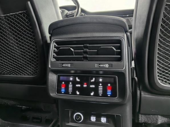 Audi Q8 I (4M) с пробегом 2019 года, цена 5 400 000 рублей, 101000 км, внедорожник, Автокод Объявления