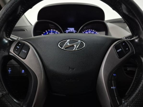 Hyundai Elantra V (MD) с пробегом 2013 года, цена 830 000 рублей, 240983 км, седан, Автокод Объявления