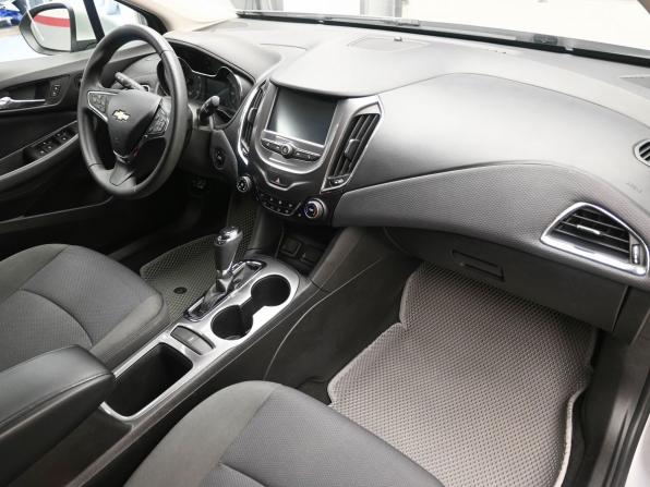 Chevrolet Cruze II с пробегом 2017 года, цена 1 290 000 рублей, 119820 км, хэтчбек, Автокод Объявления