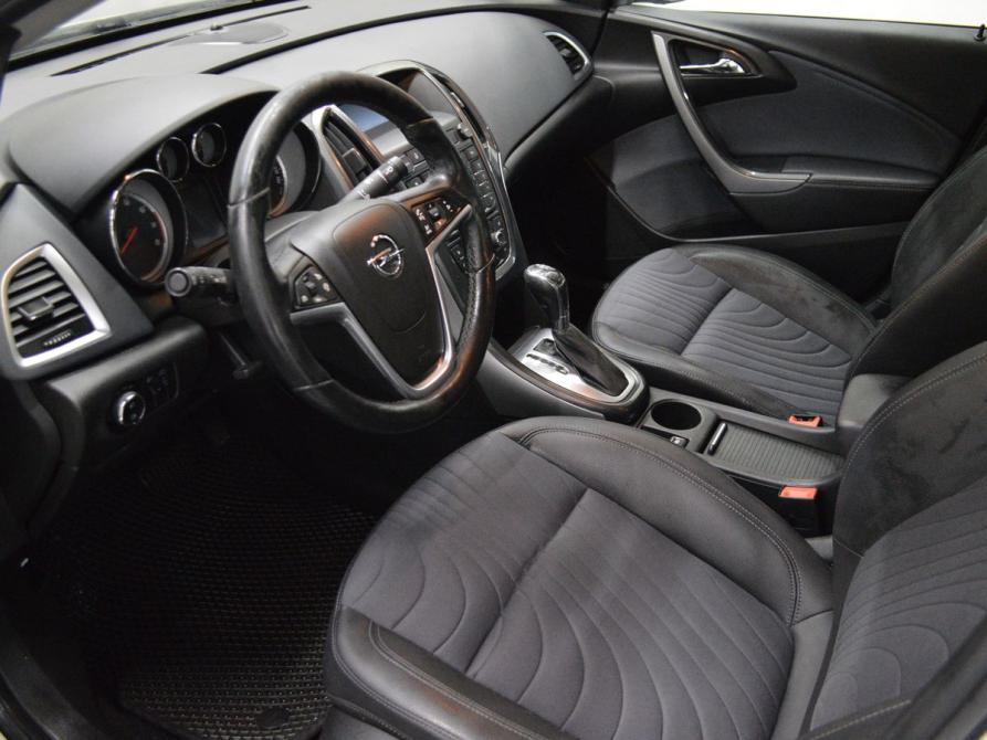 Opel Astra J Рестайлинг Санкт-Петербург  - изображение 9