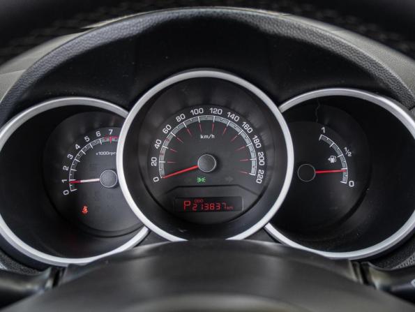 Kia Venga I с пробегом 2012 года, цена 900 000 рублей, 213837 км, компактвэн, Автокод Объявления