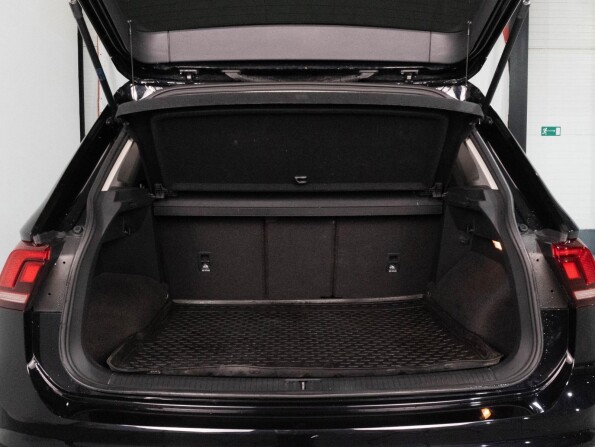 Volkswagen Tiguan II с пробегом 2019 года, цена 2 659 000 рублей, 46403 км, внедорожник, Автокод Объявления