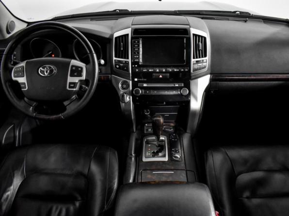 Toyota Land Cruiser 200 Series Рестайлинг 1 с пробегом 2012 года, цена 3 197 900 рублей, 284406 км, внедорожник, Автокод Объявления