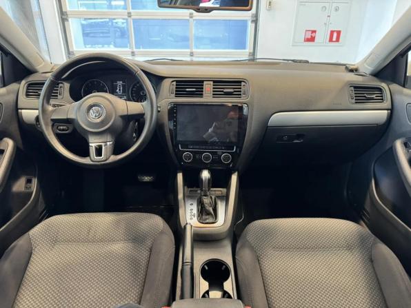 Volkswagen Jetta VI с пробегом 2012 года, цена 930 000 рублей, 203922 км, седан, Автокод Объявления