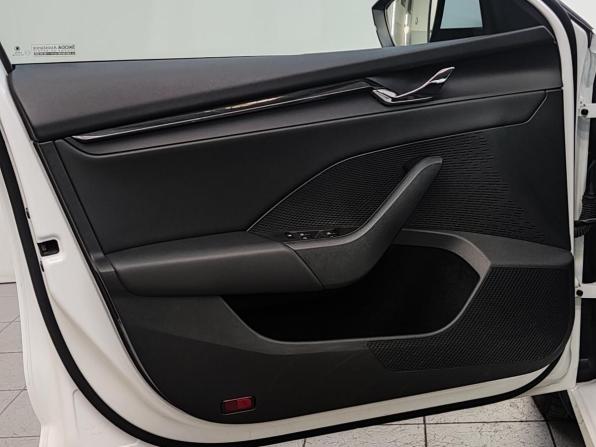 Skoda Octavia IV (A8) с пробегом 2021 года, цена 2 370 000 рублей, 181500 км, лифтбек, Автокод Объявления