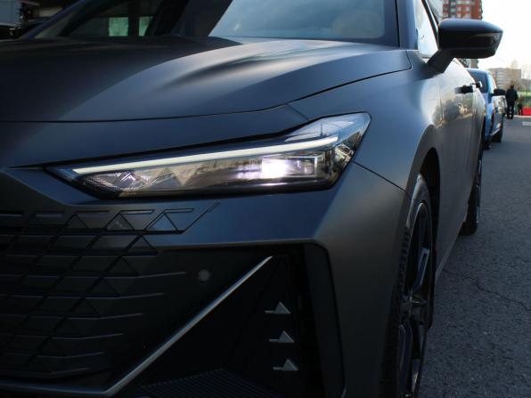 Changan UNI-V I с пробегом 2022 года, цена 2 149 000 рублей, 37984 км, лифтбек, Автокод Объявления