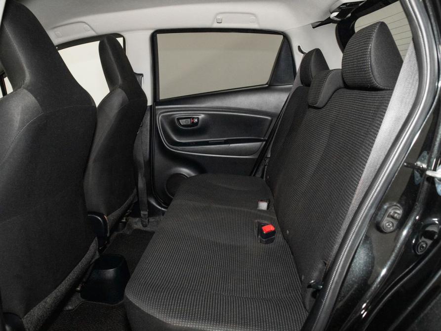 Toyota Vitz III (XP130) Рестайлинг 2 Иркутск  - изображение 7