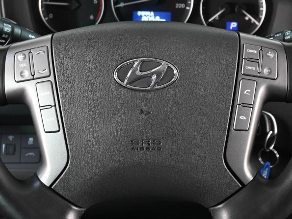 Hyundai Grand Starex I Рестайлинг 2 с пробегом 2020 года, цена 3 249 000 рублей, 98051 км, минивэн, Автокод Объявления
