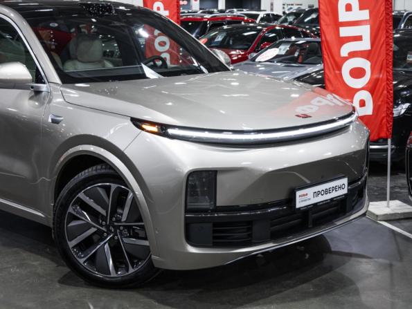Li Auto (Lixiang) L8 I с пробегом 2022 года, цена 6 250 000 рублей, 4530 км, внедорожник, Автокод Объявления