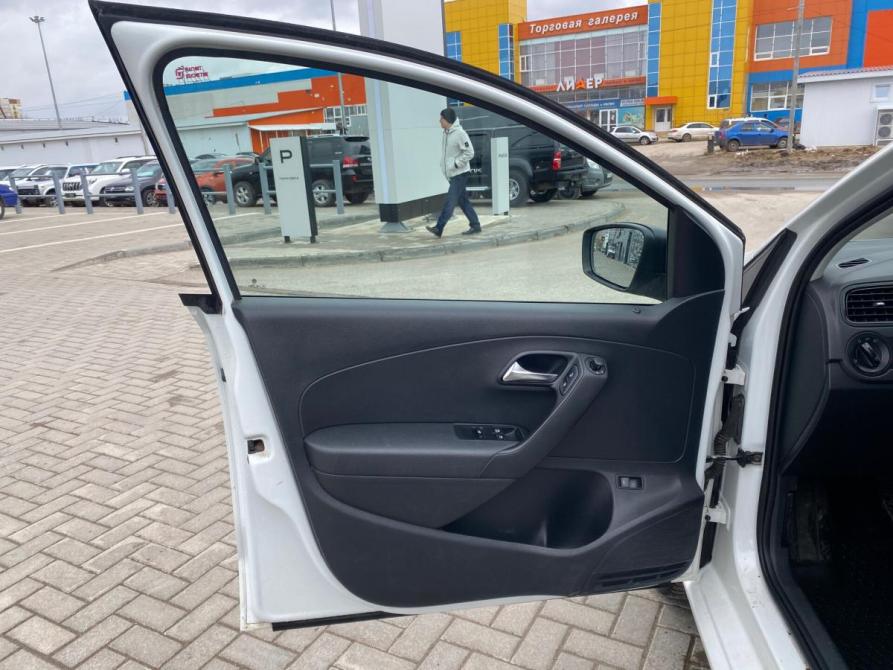Volkswagen Polo V Рестайлинг Сыктывкар  - изображение 14