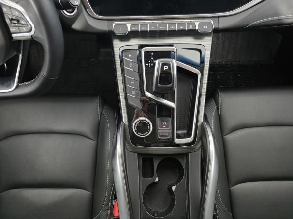 Geely Atlas Pro с пробегом 2023 года, цена 2 159 000 рублей, 35290 км, внедорожник, Автокод Объявления