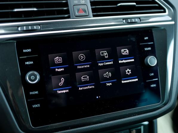 Volkswagen Tiguan II с пробегом 2019 года, цена 2 679 000 рублей, 127890 км, внедорожник, Автокод Объявления