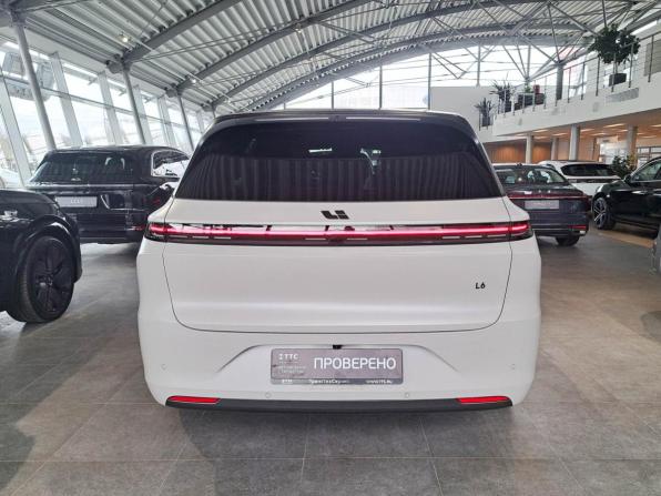 Li Auto (Lixiang) L6 с пробегом 2024 года, цена 6 450 000 рублей, 20393 км, внедорожник, Автокод Объявления