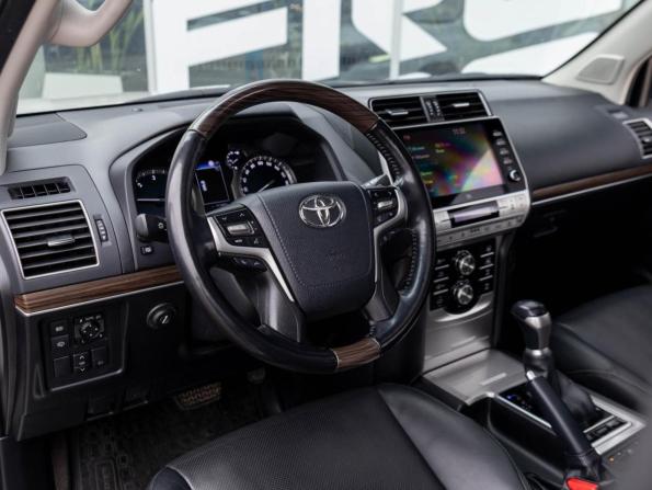 Toyota Land Cruiser Prado 150 Series Рестайлинг 3 с пробегом 2021 года, цена 6 410 000 рублей, 111045 км, внедорожник, Автокод Объявления