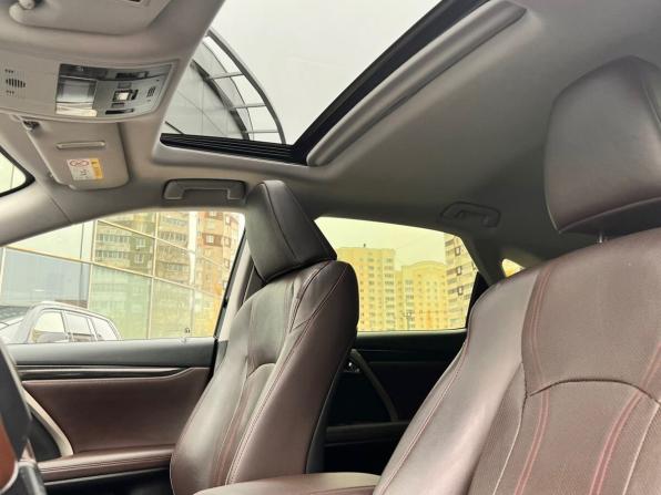 Lexus RX IV Рестайлинг с пробегом 2019 года, цена 4 900 000 рублей, 82000 км, внедорожник, Автокод Объявления