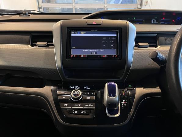 Honda Freed II с пробегом 2017 года, цена 1 625 000 рублей, 110703 км, компактвэн, Автокод Объявления