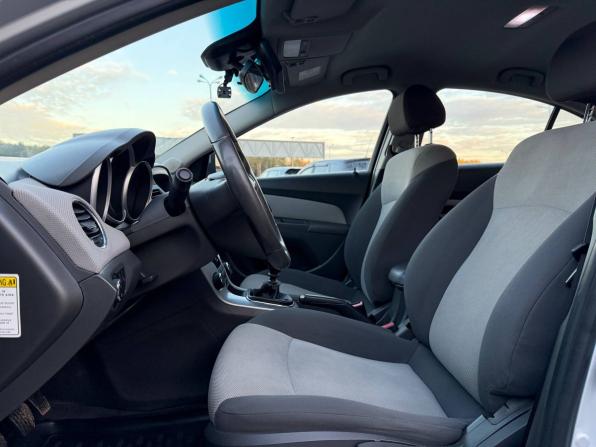 Chevrolet Cruze I с пробегом 2010 года, цена 595 000 рублей, 170992 км, седан, Автокод Объявления