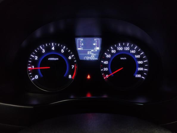 Hyundai Solaris I Рестайлинг с пробегом 2016 года, цена 847 000 рублей, 173398 км, хэтчбек, Автокод Объявления