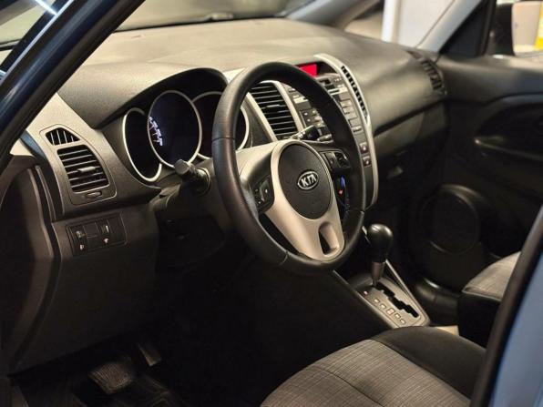 Kia Venga I с пробегом 2011 года, цена 877 000 рублей, 165000 км, минивэн, Автокод Объявления