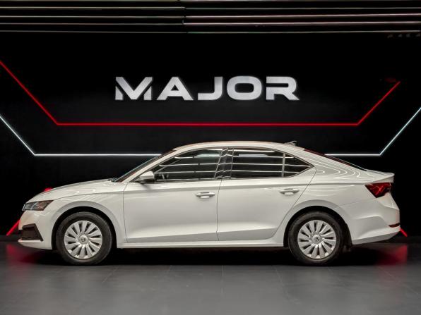 Skoda Octavia IV (A8) с пробегом 2021 года, цена 2 015 000 рублей, 142559 км, лифтбек, Автокод Объявления