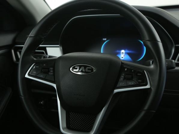 JAC J7 I с пробегом 2023 года, цена 1 325 000 рублей, 33000 км, лифтбек, Автокод Объявления