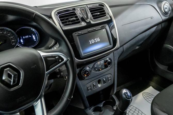 Renault Sandero II Рестайлинг с пробегом 2019 года, цена 1 044 000 рублей, 81000 км, хэтчбек, Автокод Объявления