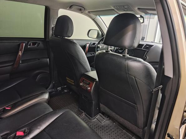Toyota Highlander II (XU40) Рестайлинг с пробегом 2012 года, цена 2 100 000 рублей, 226505 км, внедорожник, Автокод Объявления