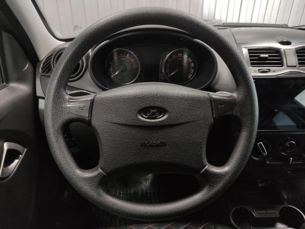 Lada (ВАЗ) Granta I Рестайлинг с пробегом 2022 года, цена 599 000 рублей, 49094 км, хэтчбек, Автокод Объявления