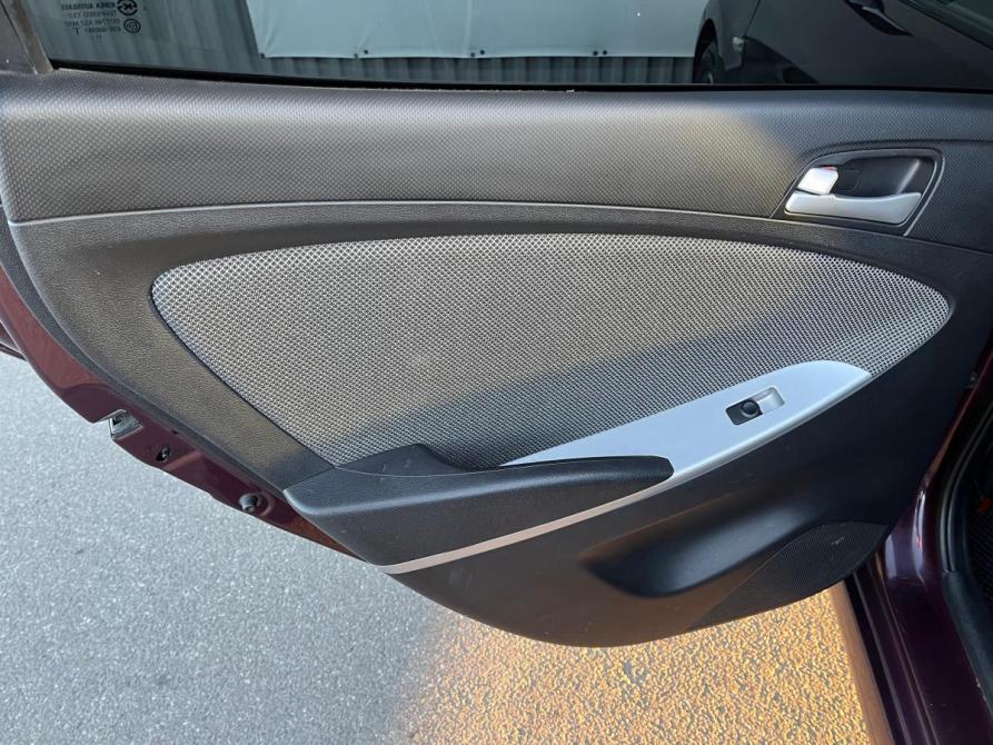 Hyundai Solaris I Санкт-Петербург  - изображение 17