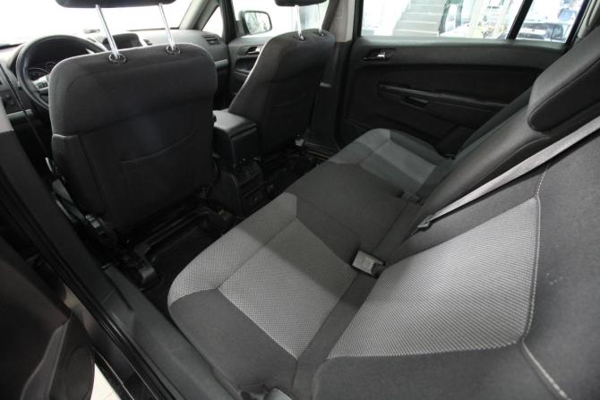 Opel Zafira B Рестайлинг с пробегом 2012 года, цена 650 000 рублей, 232000 км, минивэн, Автокод Объявления