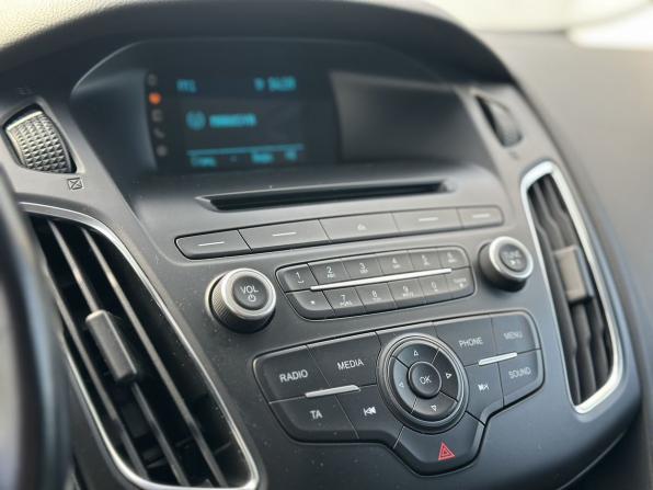 Ford Focus III Рестайлинг с пробегом 2018 года, цена 1 088 000 рублей, 180000 км, седан, Автокод Объявления