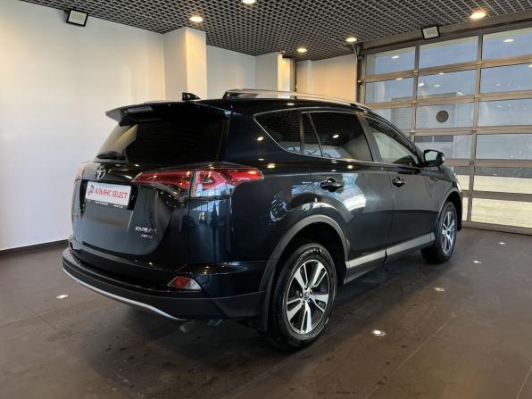 Toyota RAV4 IV (XA40) Рестайлинг с пробегом 2018 года, цена 2 299 000 рублей, 114153 км, внедорожник, Автокод Объявления