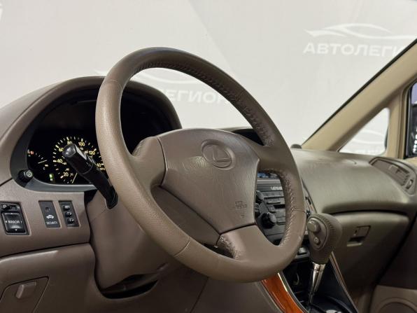 Lexus RX I с пробегом 2000 года, цена 820 000 рублей, 317315 км, внедорожник, Автокод Объявления