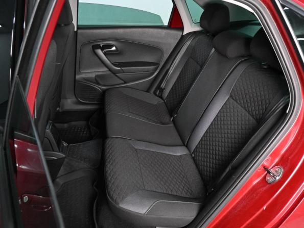 Volkswagen Polo V Рестайлинг с пробегом 2019 года, цена 1 579 000 рублей, 120347 км, седан, Автокод Объявления