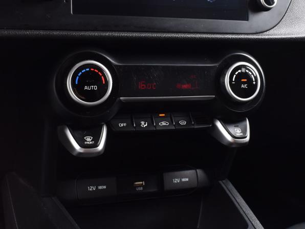 Kia Rio IV Рестайлинг с пробегом 2021 года, цена 1 849 999 рублей, 50916 км, хэтчбек, Автокод Объявления