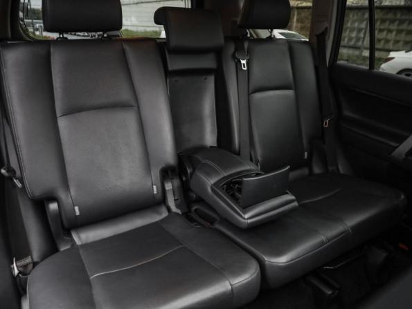 Toyota Land Cruiser Prado 150 Series Рестайлинг 2 с пробегом 2018 года, цена 4 569 000 рублей, 185651 км, внедорожник, Автокод Объявления