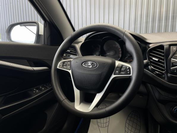 Lada (ВАЗ) Vesta I с пробегом 2022 года, цена 1 077 000 рублей, 52616 км, седан, Автокод Объявления