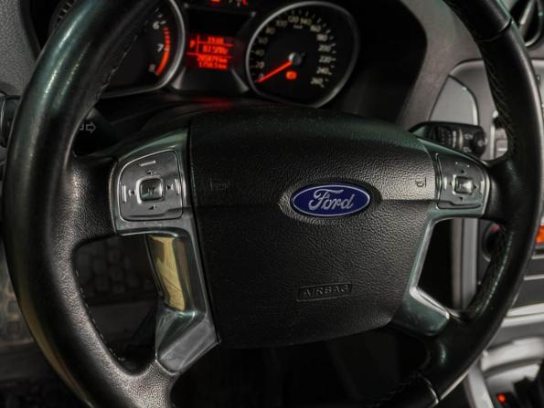 Ford Mondeo IV Рестайлинг с пробегом 2013 года, цена 949 000 рублей, 205879 км, седан, Автокод Объявления