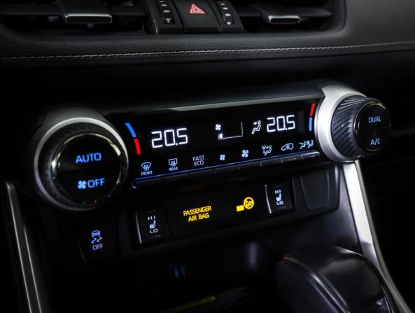 Toyota RAV4 V (XA50) с пробегом 2019 года, цена 2 990 000 рублей, 133964 км, внедорожник, Автокод Объявления
