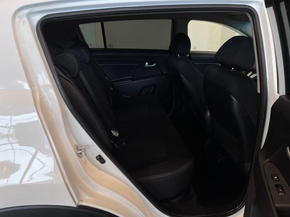 Kia Sportage III Рестайлинг с пробегом 2015 года, цена 936 000 рублей, 220292 км, внедорожник, Автокод Объявления