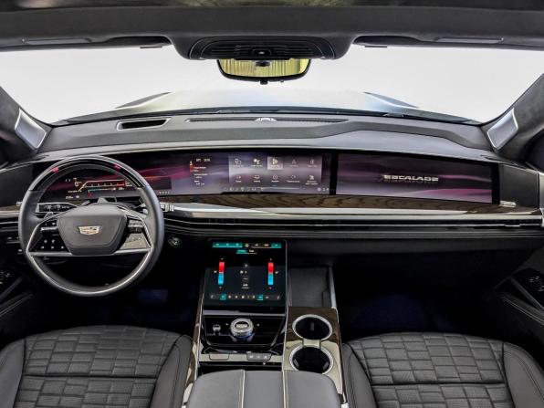 Cadillac Escalade-V I Рестайлинг с пробегом 2025 года, цена 17 500 000 рублей, 17126 км, внедорожник, Автокод Объявления
